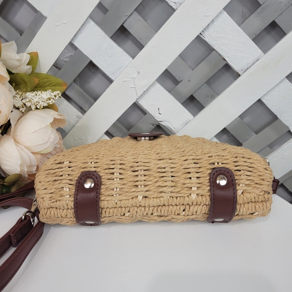 White House Black Market Ratan Crossbody Clutch Handbag - Picture 4 of 11